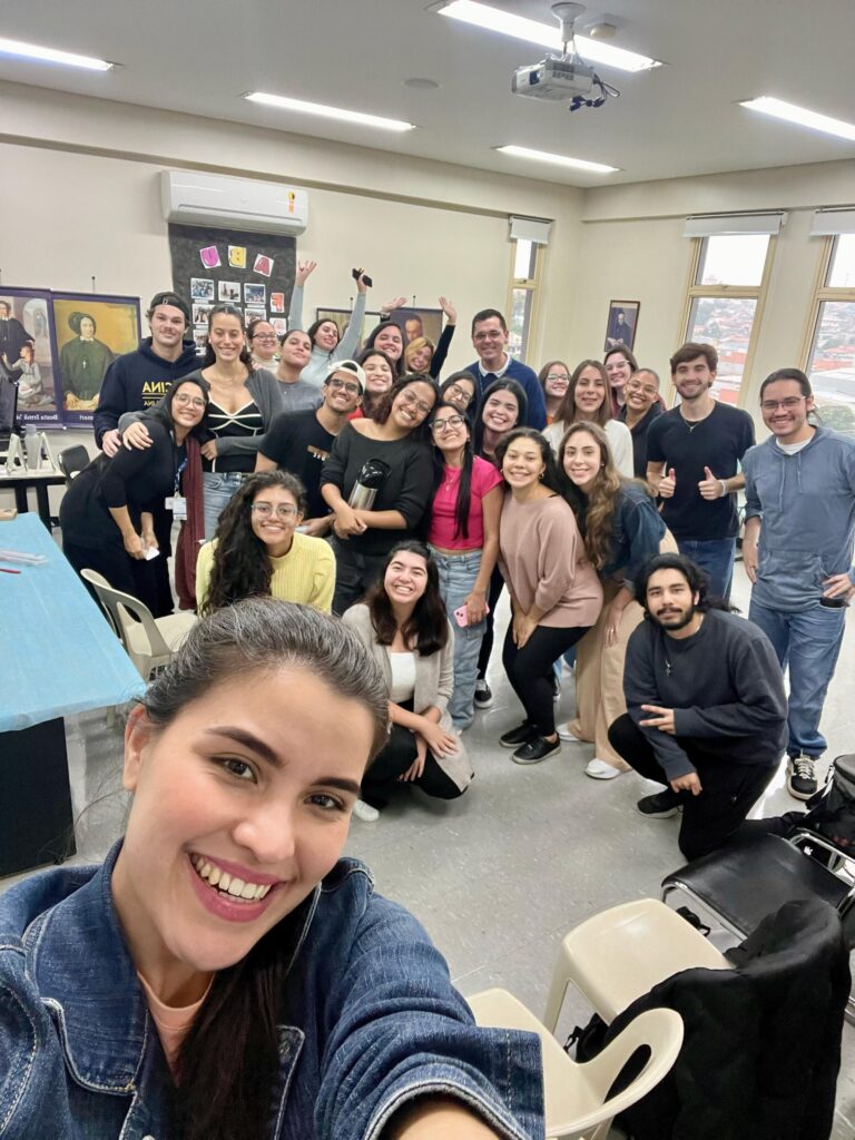 ENCONTRO DE JOVENS ABRIL 6
